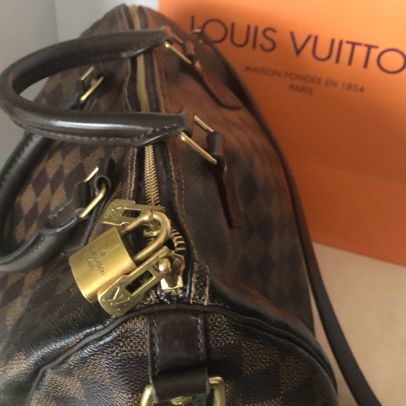❌SOLD❌💯 % AUTHENTIC LOUIS VUITTON SPEEDY LEATHER BAG. - Picture 17 of 17